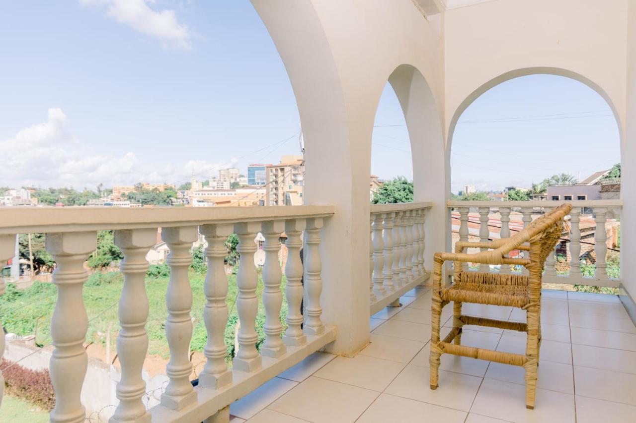 Luxury Acacia Villa With Kampala'S Best View ภายนอก รูปภาพ