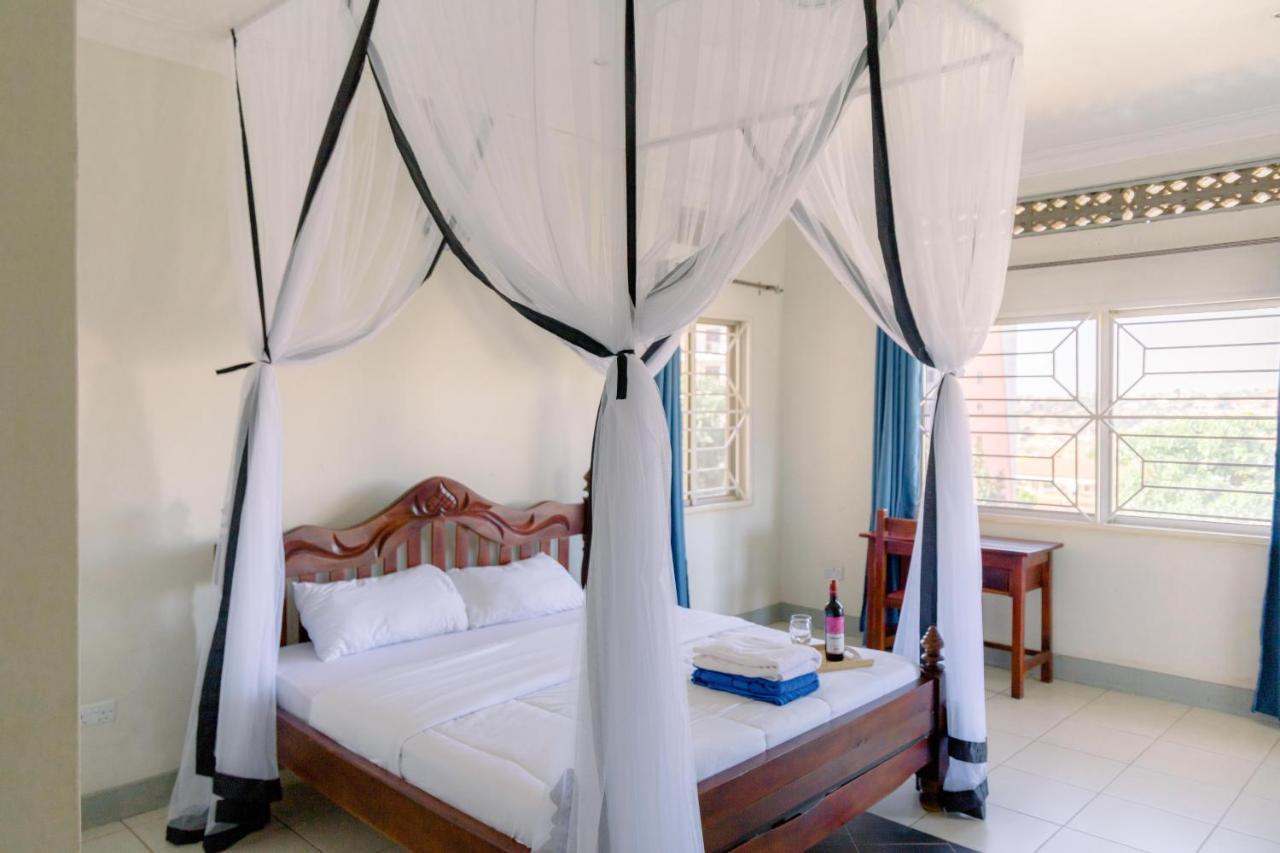 Luxury Acacia Villa With Kampala'S Best View ภายนอก รูปภาพ